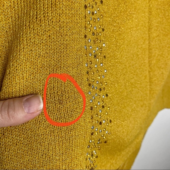 Vintage Mustard Yellow Pointed Hem Midi Knit Skirt - Picture 4 of 7